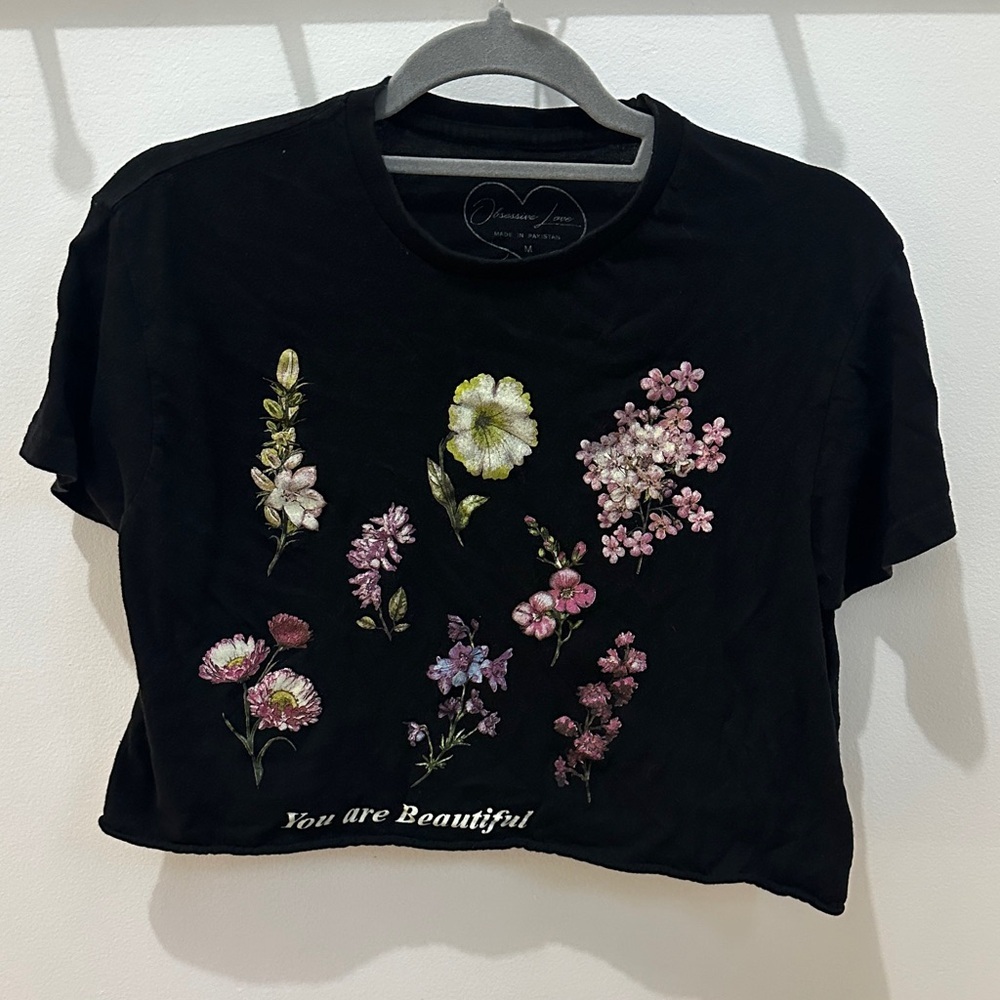 Obsessive Love Cropped Graphic Tee